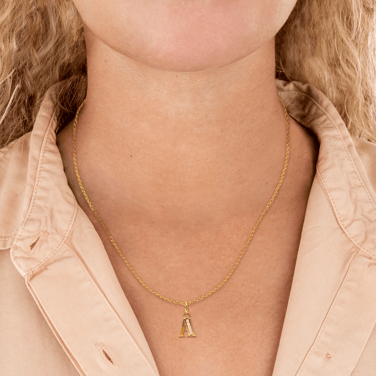 Pendentif Plaqué Or Lettre A Zirconium 11*22cm Avec Bélière