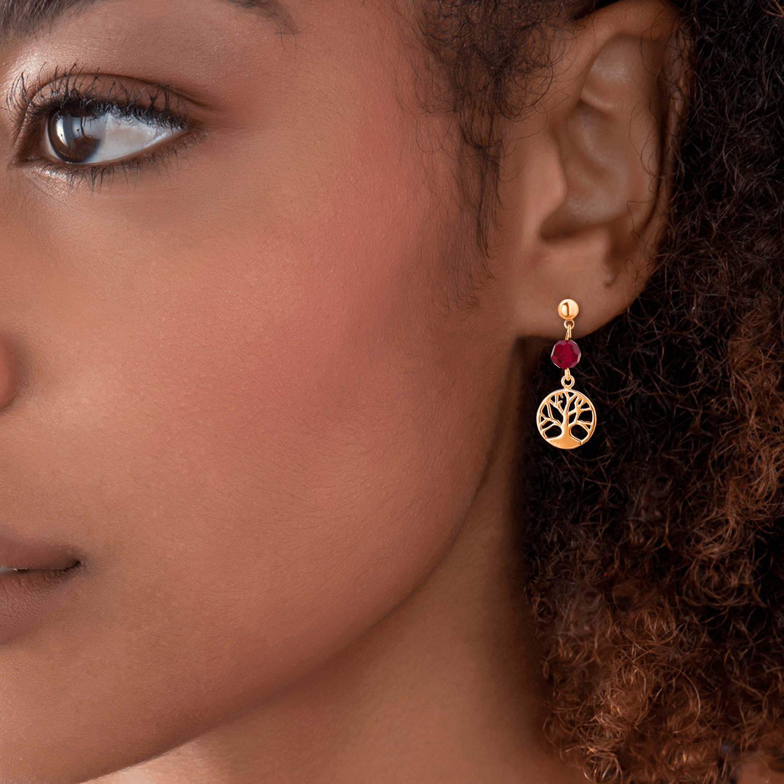 Boucles Plaqué Or Arbre De Vie avec Cristal Grenat Pendant.