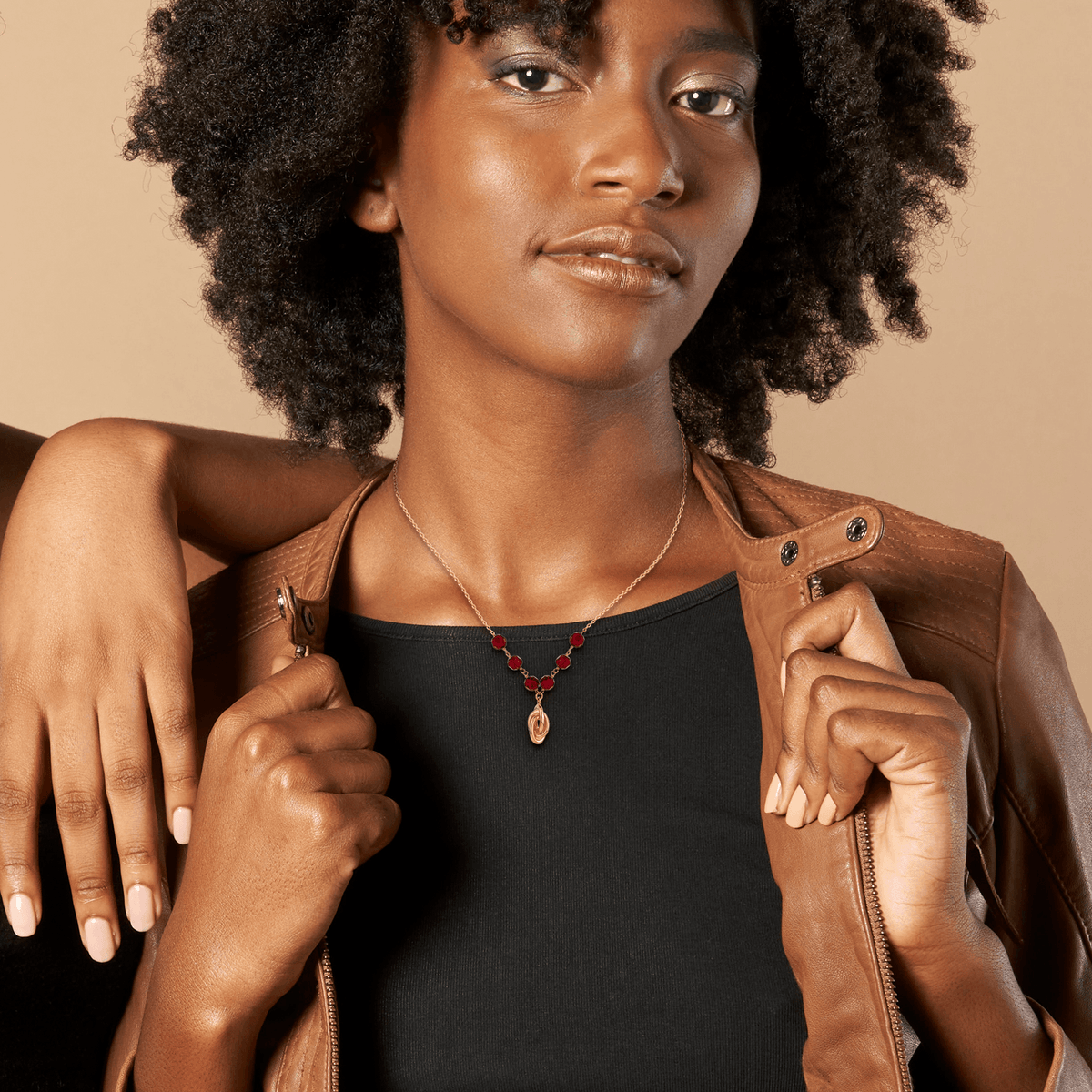 Collier Plaqué Or Nœud Forçat Antillais 8mm Cristal Grenat 6mm 42 à 45cm