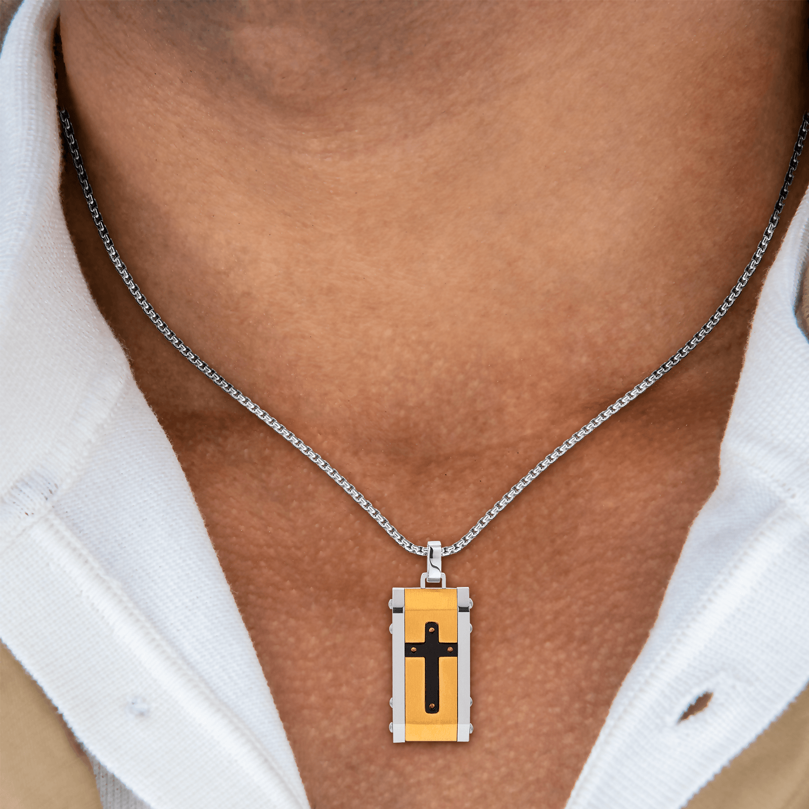 Collier croix acier tricolore
