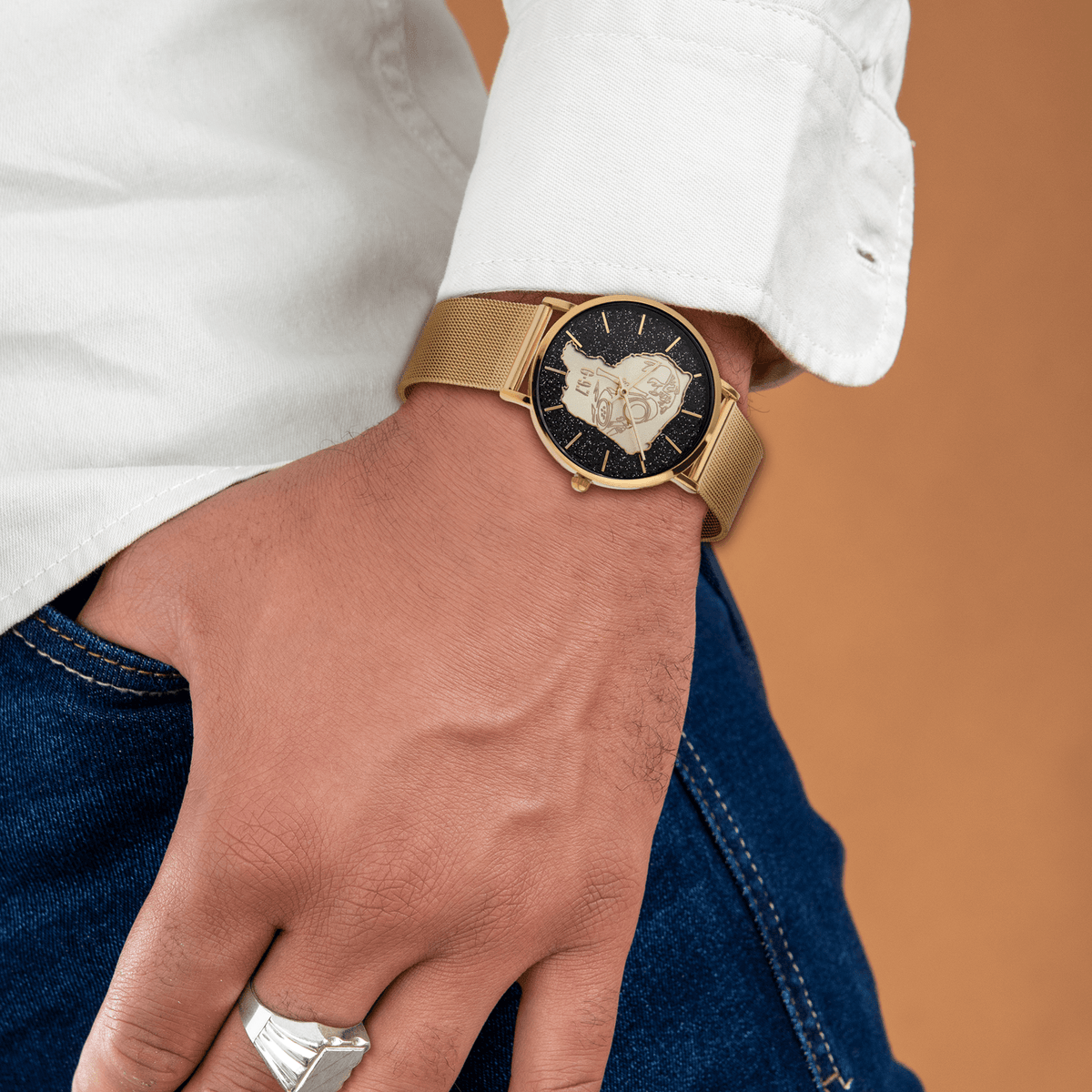 Montre Homme G97 36mm Cadran Doré Carte Guyane Orpailleur Doré Brac Mesh Doré 17.5mm 3atm