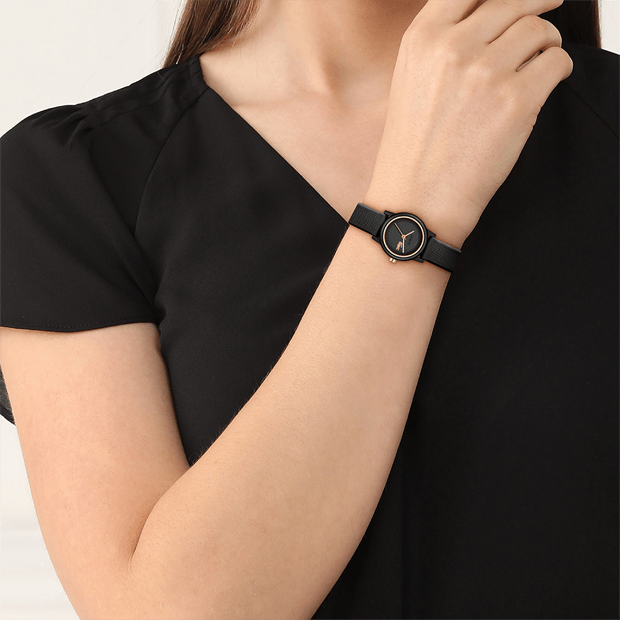 Montre Lacoste Dame lettre 12.12 miniature swift silicone noir cadran noir