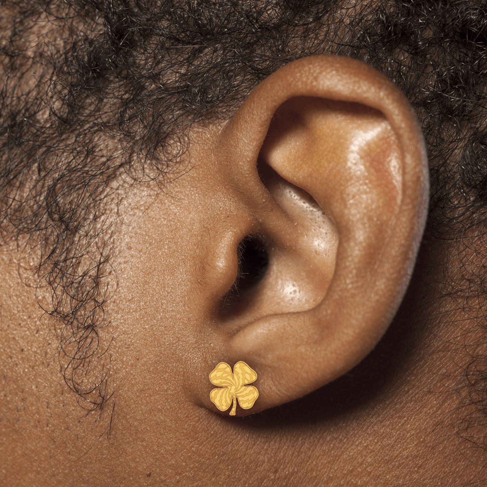 Boucles d’oreilles trèfle plaqué or