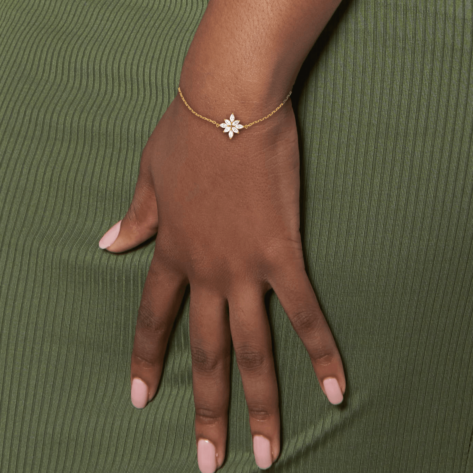 Bracelet 18cm Plaqué or fleur Oxyde de Zirconium