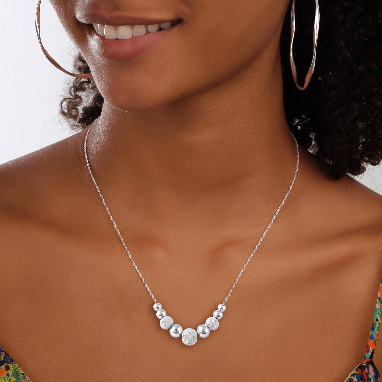 Collier argent chute grain d'argent lisse et sablé